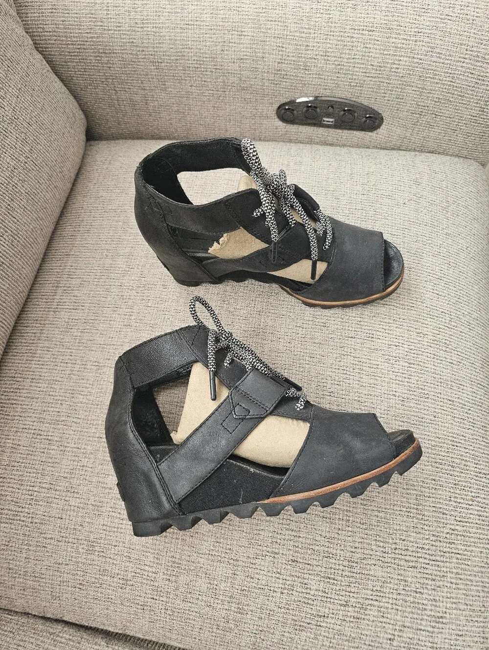 Sorel Women's Joanie Lace Wedge Size 9